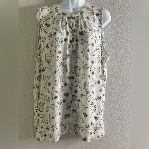 Loft floral sleeveless top w/faux pearl buttons XL seam down front/back